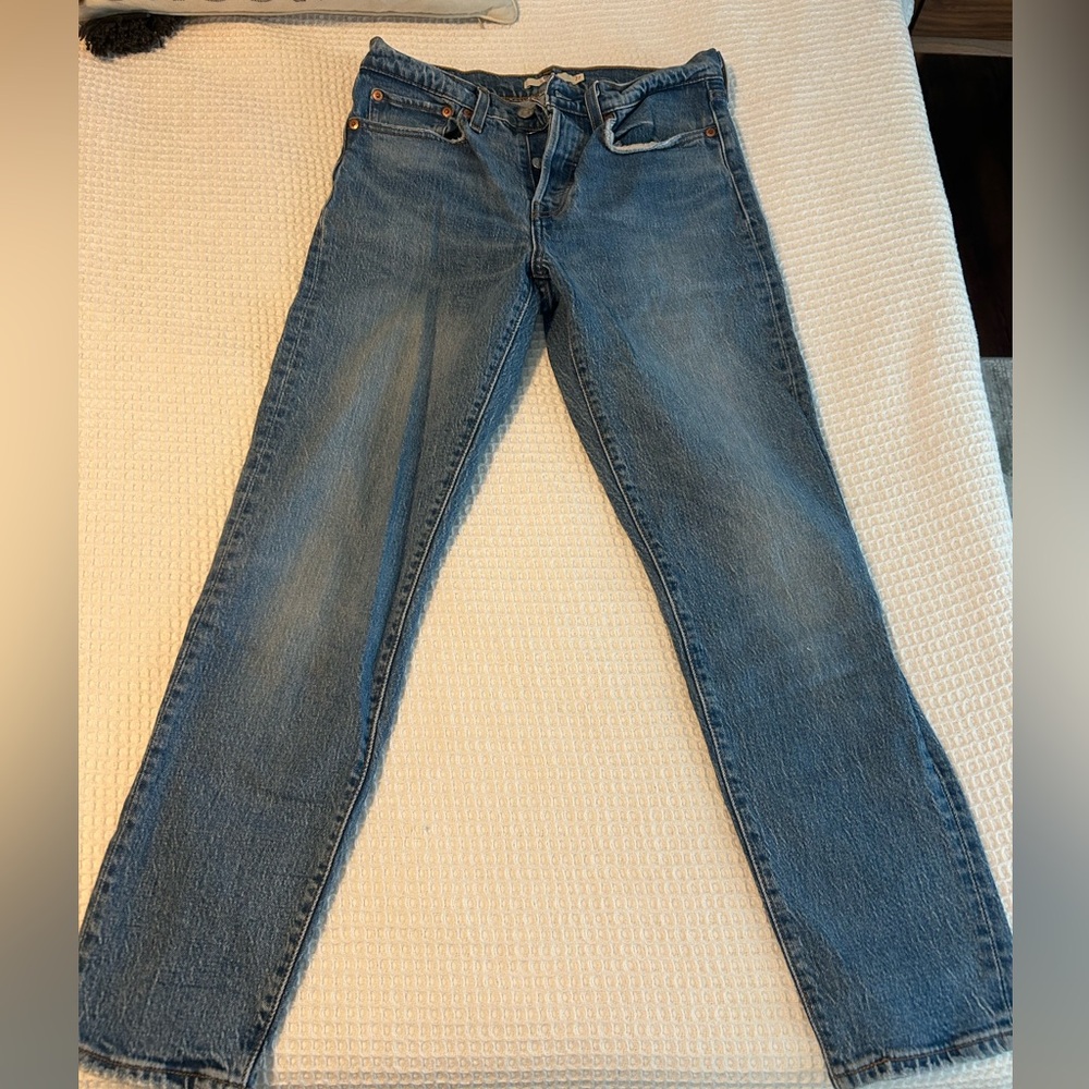 Classic Levi's Blue Women's Jeans